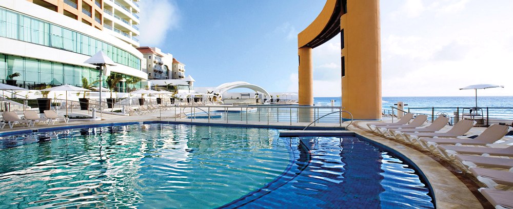 Beach Palace - Beach Palace. Copyright Palace Resorts.