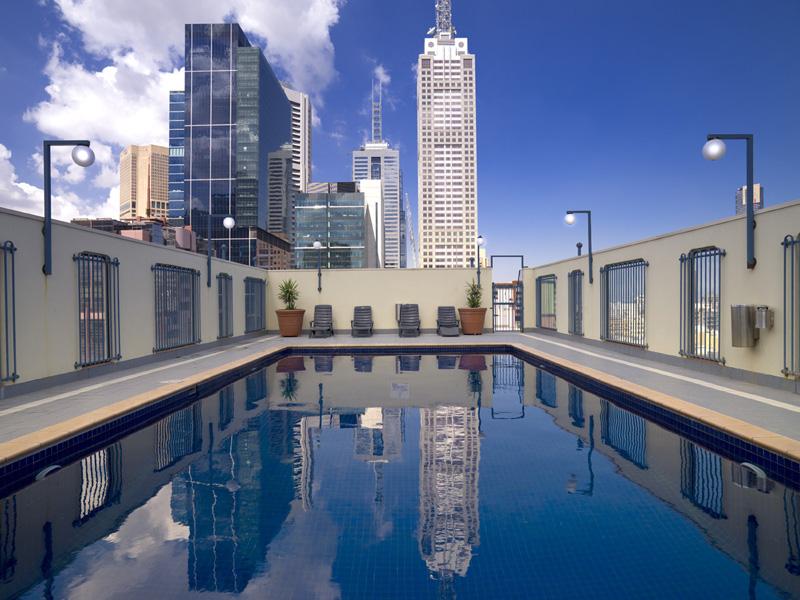 Rooftop Pool - Hotel Grand Chancellor Melbourne. Copyright Grand Hotels International.
