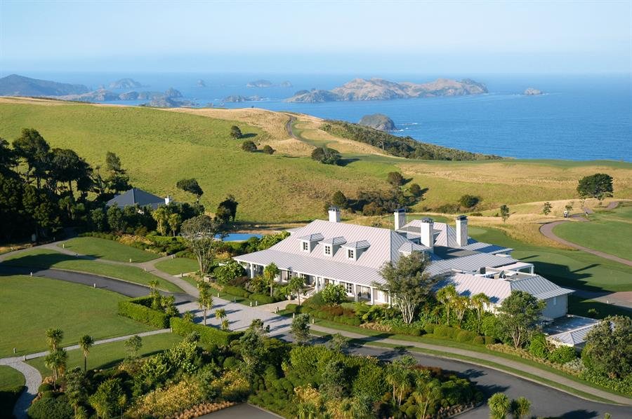 Kauri Cliffs - The Lodge at Kauri Cliff. Copyright Kauri Cliffs, Matauri Bay, Northland, New Zealand.